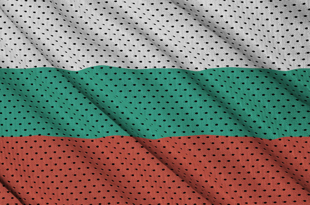 Vlag van Bulgarije afgedrukt op een polyester nylon sportkleding mesh fabri - Foto, afbeelding