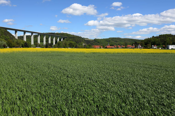 Das Werratal zwischen Hessen und Thüringen in Deutschland - Foto, Bild