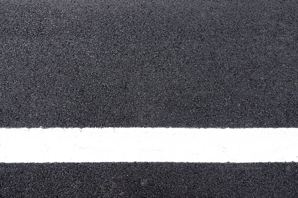 líneas blancas en la superficie del camino de asfalto textura de fondo - Foto, imagen
