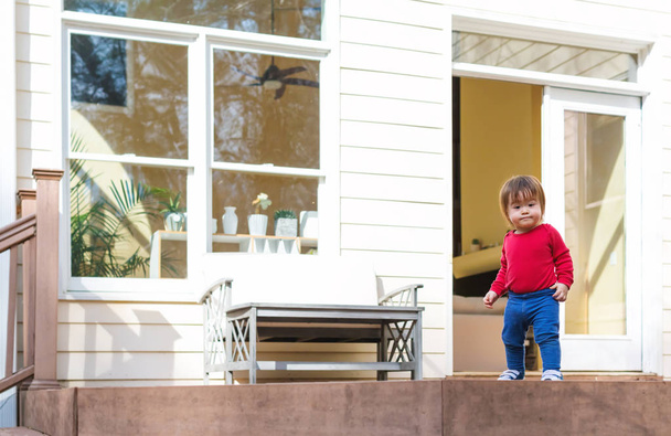 Happy toddler boy playing outside - Foto, Imagen