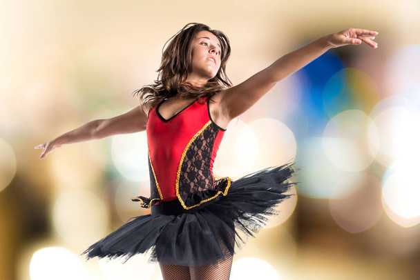 Красива дівчина балерина танцівниця
 - Фото, зображення