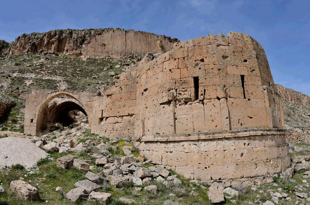 Verlaten van de verwoeste christelijke kerk in Cappadocië, Turkije, Europa - Foto, afbeelding