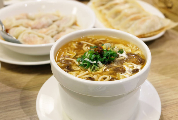 soupe chinoise, crabe et champignon - Photo, image