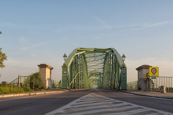 Pont Elizabeths, Komarno
 - Photo, image
