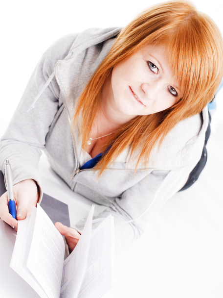Teenager girl studying - Foto, afbeelding