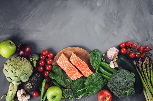 Erilaisia terveellisiä luomuruokaa runsaasti kuitua, proteiinia ja antioksidantteja
 - Valokuva, kuva