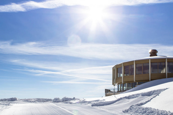 Ski station on top of the mountain - Foto, Imagem