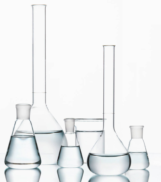 Laboratory Supplies. Glassware With Colorful Chemical Liquid - Foto, immagini