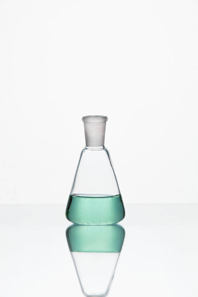 Laboratory Equipment. Glass With Colorful Liquid - Foto, Imagem