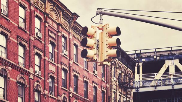 Retro toned picture of New York City traffic lights. - Foto, Imagen