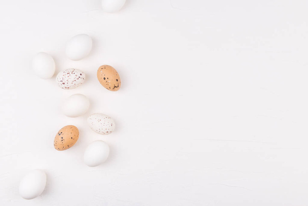 Chicken eggs isolated on white background. - Foto, Bild
