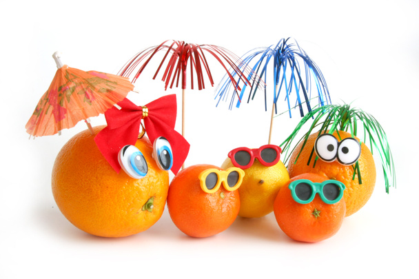 Naranjas divertidas, limón y mandarinas
 - Foto, imagen