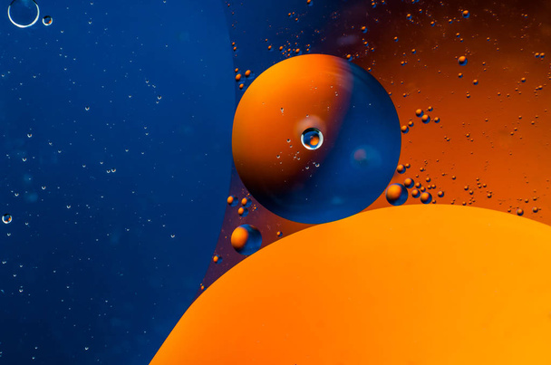 Oil drops on water surface abstract background - Φωτογραφία, εικόνα