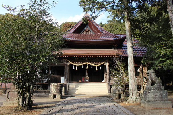 Translation: "The Shinto Shrine, Naganohachimangu" in Yamaguchi, - Photo, image
