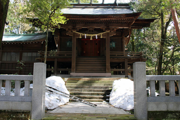 Translation: "Oyama Shrine". It was covered by light snow - Foto, Imagem