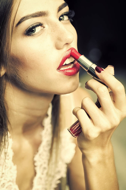 Sensual woman with lipstick - Φωτογραφία, εικόνα