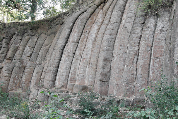 Formação geológica interessante - Konojedy Rock Loaves
 - Foto, Imagem