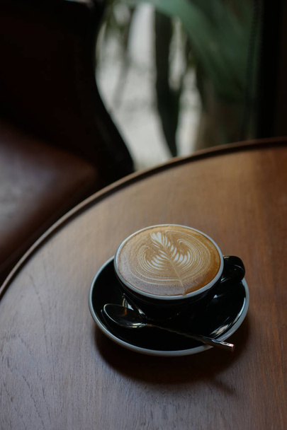 coffee latte art in coffee shop cafe  - Φωτογραφία, εικόνα