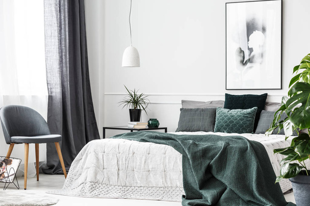 Emerald green bedroom interior - Fotografie, Obrázek