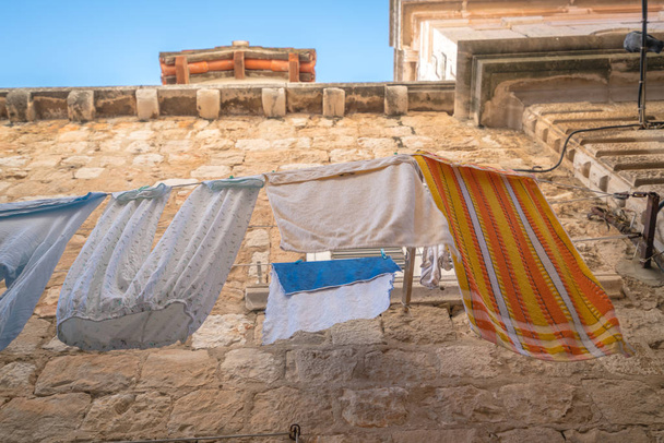 asciugatura del bucato su una clothesline - Foto, immagini