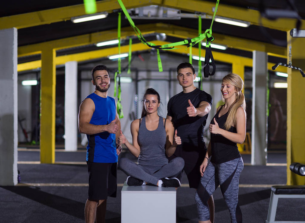 portrait of athletes working out  jumping on fit box - Foto, Imagem