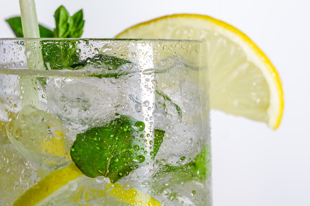 Closeup of lemon drink with ice cubes - Φωτογραφία, εικόνα