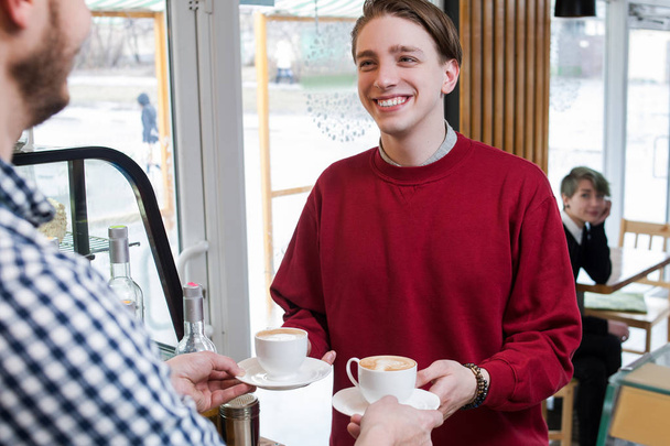 bokovky mládež volný životní styl člověka kavárna - Fotografie, Obrázek
