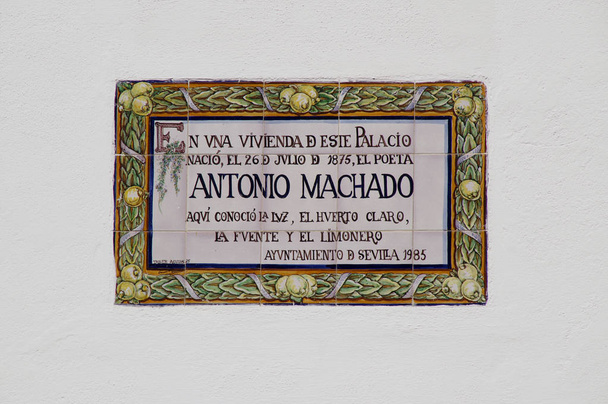Sevilla (Spain). Plaque commemorating the birth of the poet Antonio Machado at the Palacio de las Duenas (Casa de Alba) in the city of Seville - Photo, Image