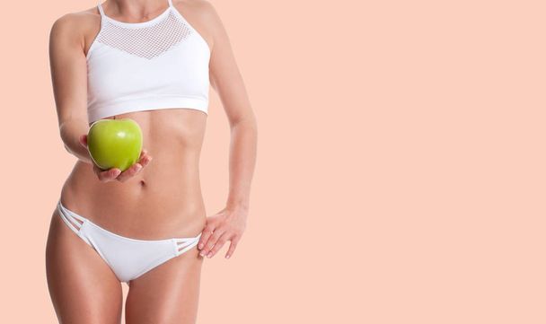 Slim and sporty female body, successful weight loss - Φωτογραφία, εικόνα