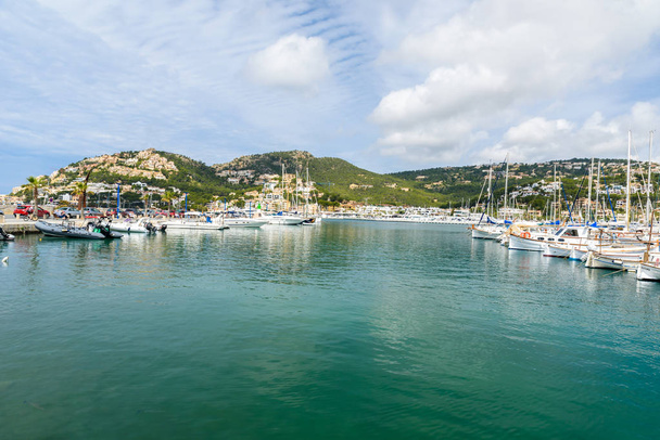 Port d'Andratx, Mallorca - old village in bay with beautiful coast - Fotografie, Obrázek