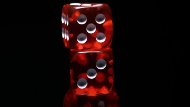 Los dados rojos giran salvapantallas para casinos backgrounf
 - Metraje, vídeo