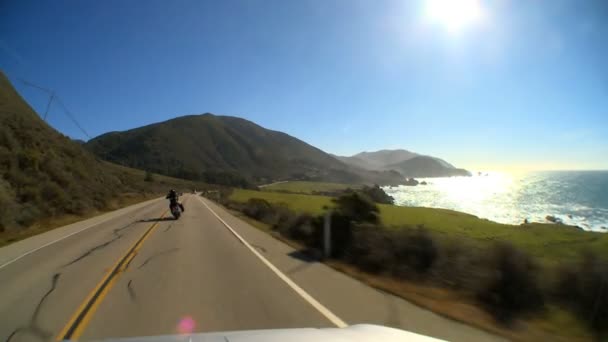 Punto de vista que conduce la carretera de la costa del Pacífico
 - Metraje, vídeo