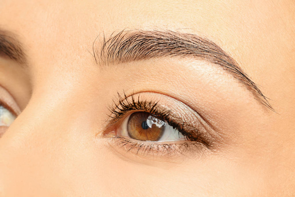 Young woman, closeup of eye. Visiting ophthalmologist - Foto, Imagem