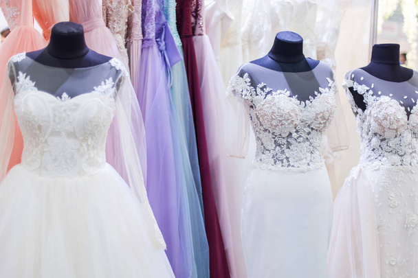 Mannequins, esküvői ruhák. - Fotó, kép
