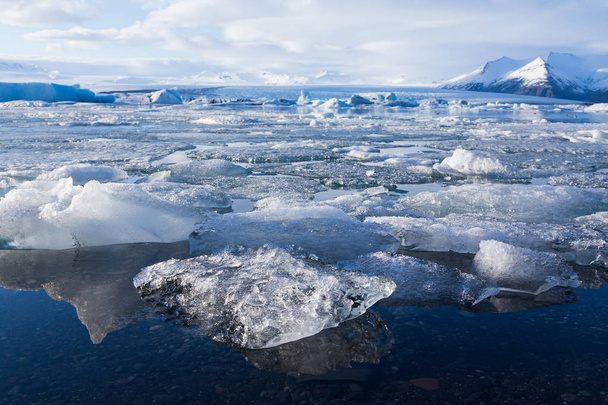 Ice in Jokulsarlon glacier, Iceland winter season natural landscape background - Foto, Imagen