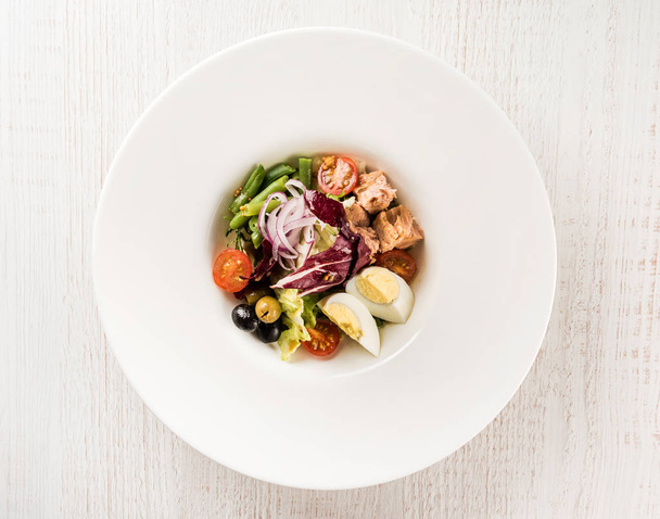 fresh salad with tuna, close up - Фото, изображение