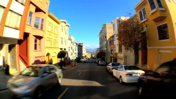 punkt w widok jazdy na ulicach san francisco - Materiał filmowy, wideo
