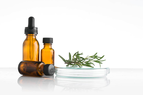 laboratory and research with alternative herb medicine natural skin care - Valokuva, kuva