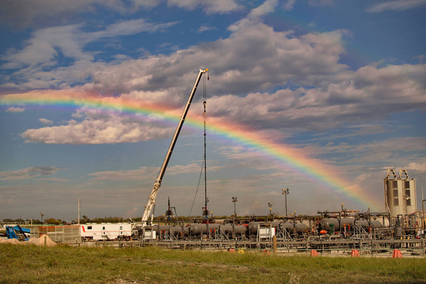 Rainbow Over a Crane - Photo, Image