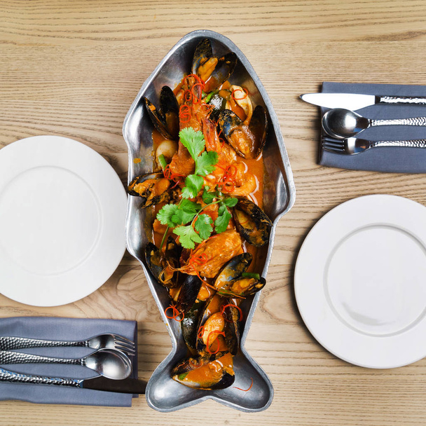 seafood dish in the restaurant, close up - Фото, зображення
