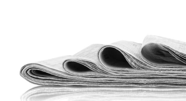 Beyaz izole bir Gazeteler - Fotoğraf, Görsel