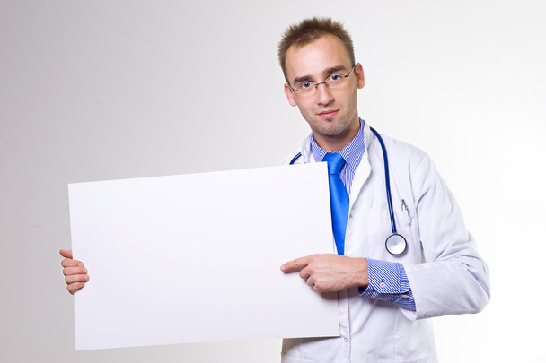 Доктор с доской
 - Фото, изображение