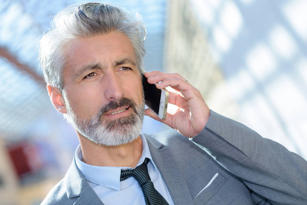 businessman on the phone - Фото, изображение