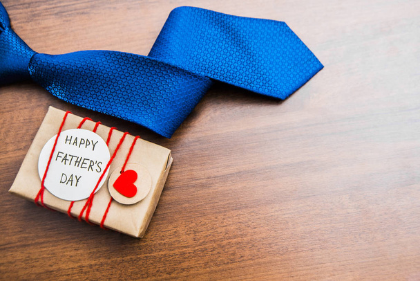 Gift box, blue tie and Father's day card  holiday background - Φωτογραφία, εικόνα