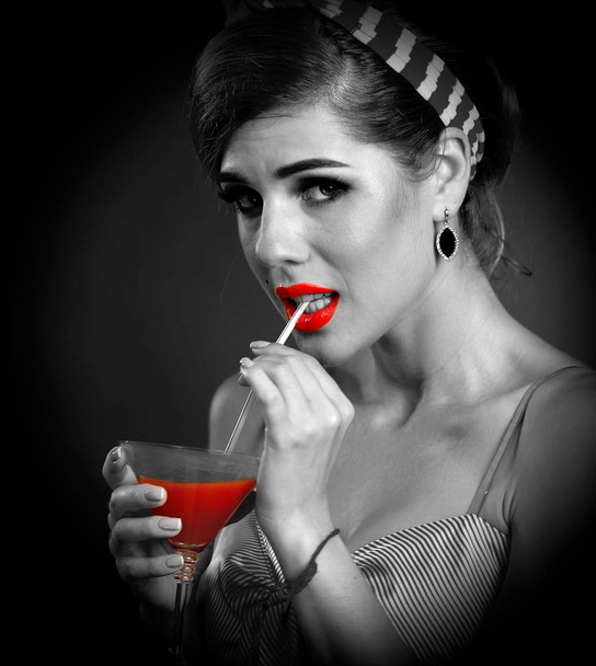 Pin up girl drink bloody Mary cocktail. Pin-up retro female style. - Fotografie, Obrázek