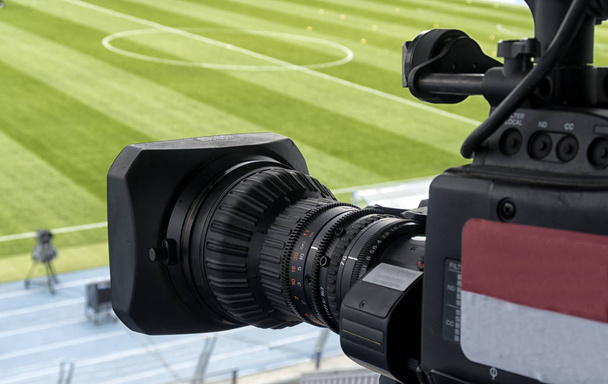 La TV al calcio. Videocamera digitale studio professionale TV
 - Foto, immagini