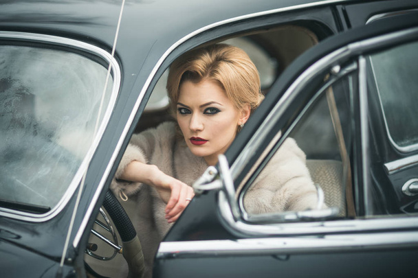 beauty and retro fashion. beauty of young sexy blonde woman - Foto, Imagen