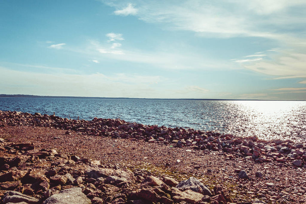 Golfo de Finlandia a la luz del sol
 - Foto, imagen