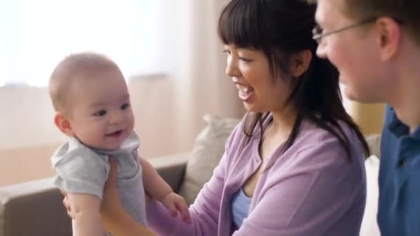 happy family with baby boy at home - Materiaali, video