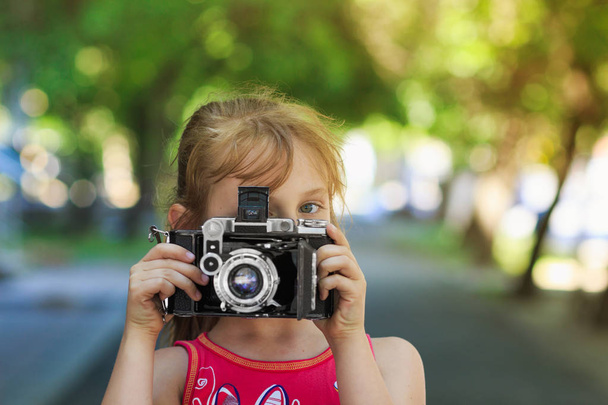 kleines Mädchen Kind Fotograf - Foto, Bild